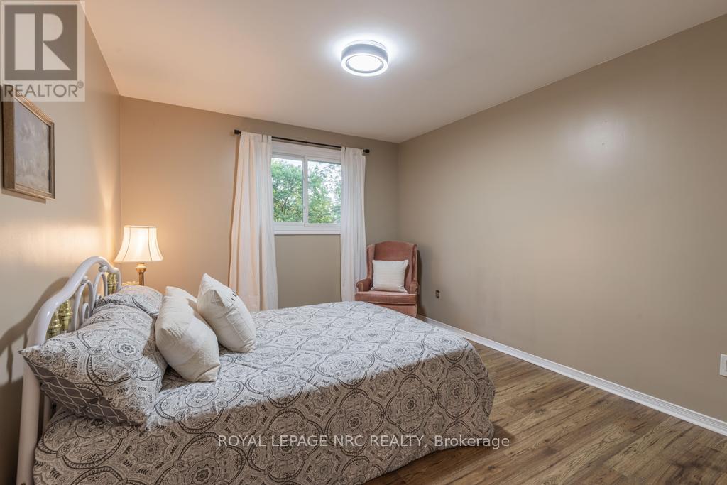 2432 Port Robinson Road, Thorold, Ontario  L3B 5N5 - Photo 33 - X12319744