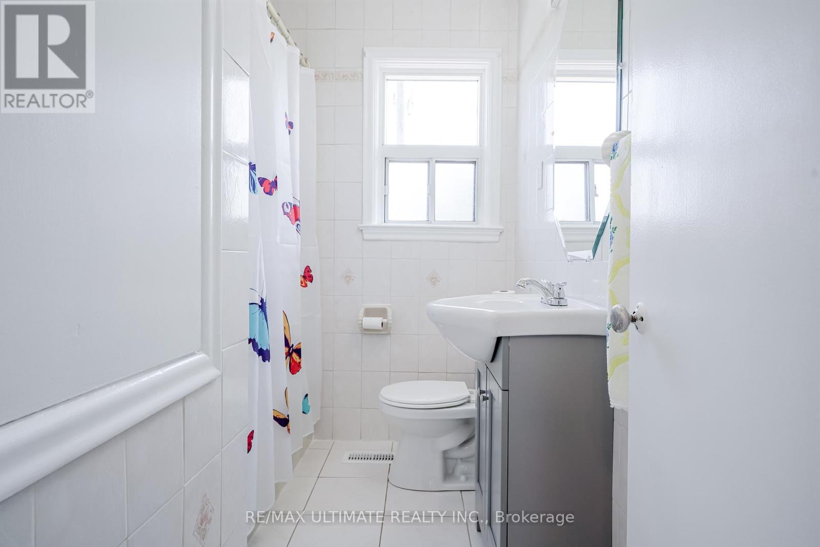 6a North Woodrow Boulevard, Toronto, Ontario  M1K 1W1 - Photo 17 - E12319120