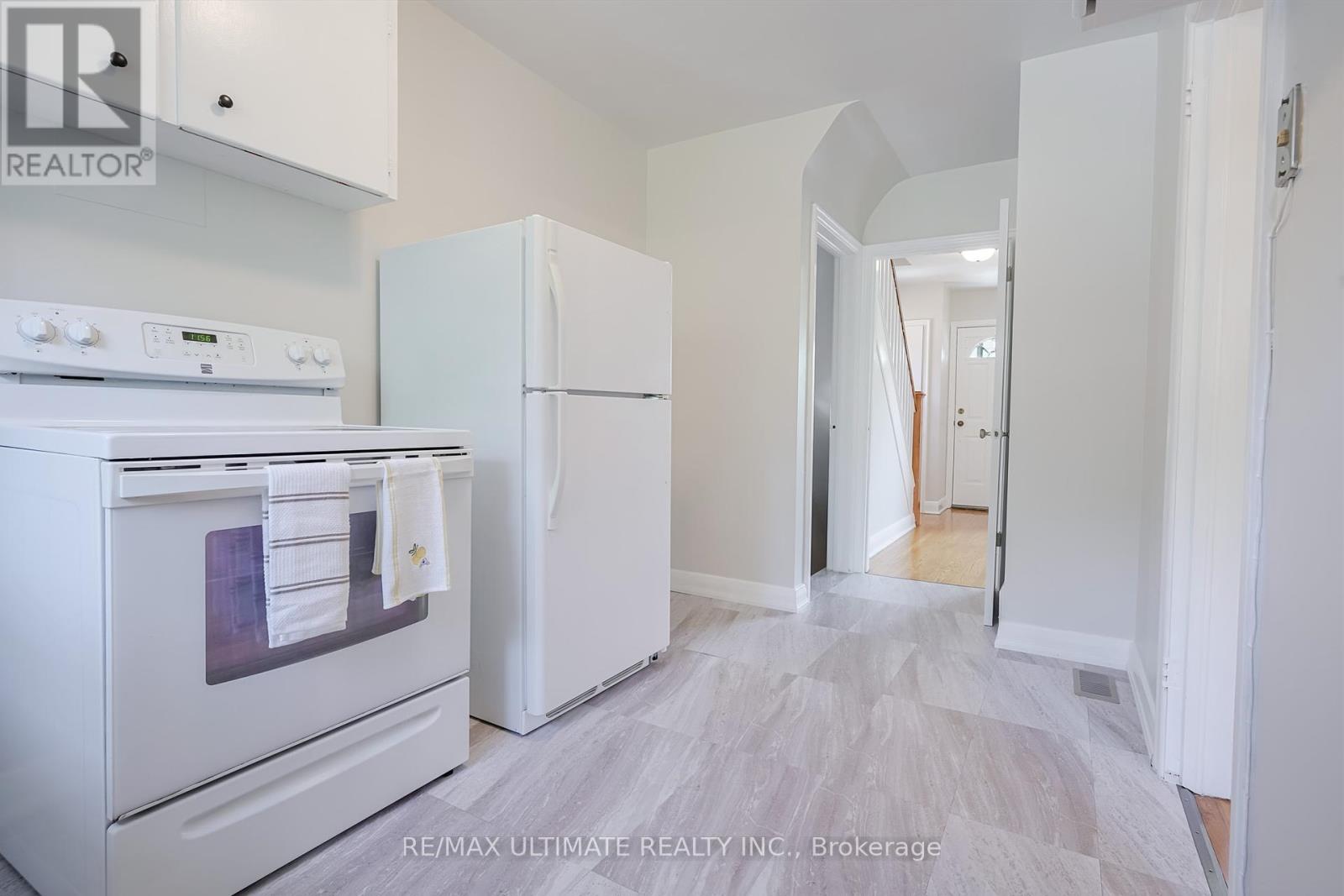 6a North Woodrow Boulevard, Toronto, Ontario  M1K 1W1 - Photo 12 - E12319120