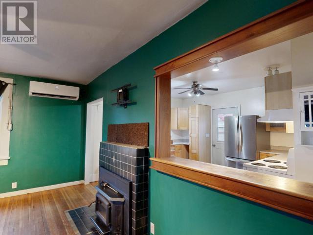 4532 Joyce Ave, Powell River, British Columbia - Photo 10 - 19192