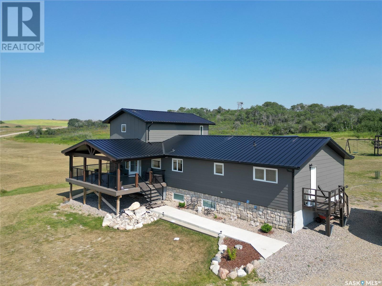 Edwards Acreage, Last Mountain Valley RM No. 250, Saskatchewan