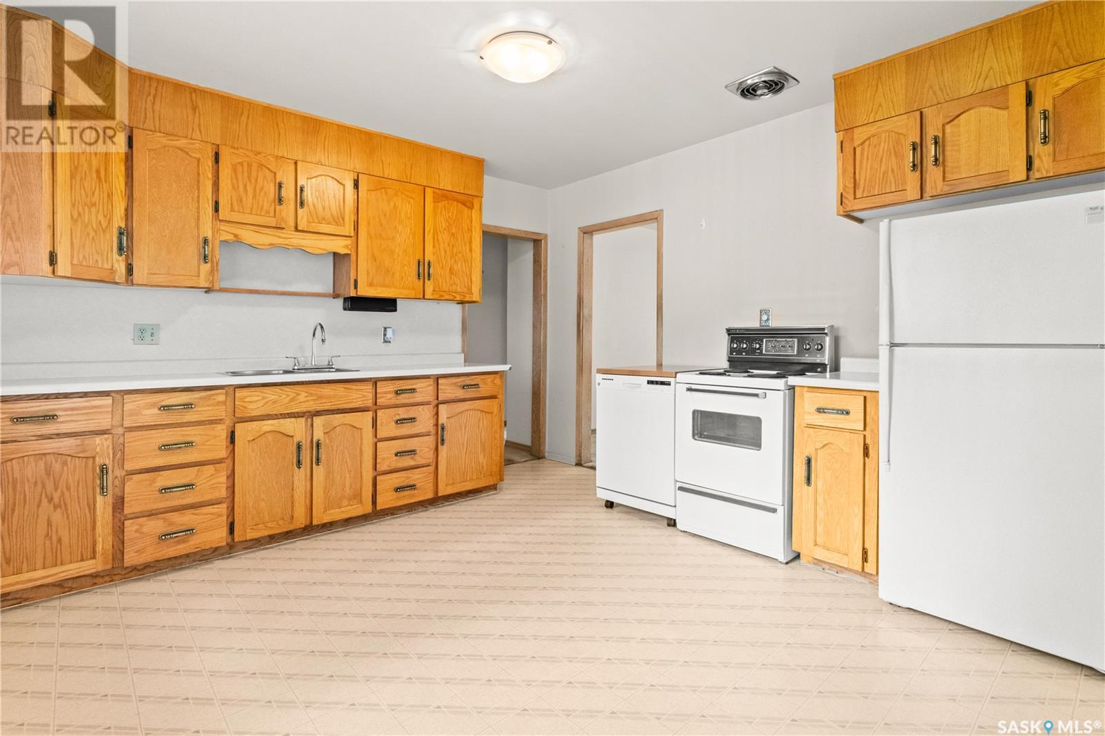 450 V Avenue S, Saskatoon, Saskatchewan  S7M 3E7 - Photo 13 - SK014375
