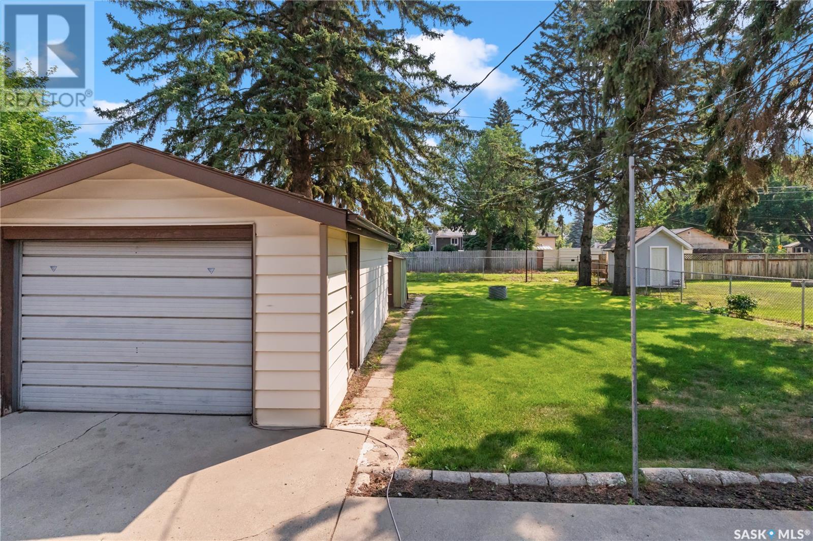 450 V Avenue S, Saskatoon, Saskatchewan  S7M 3E7 - Photo 15 - SK014375