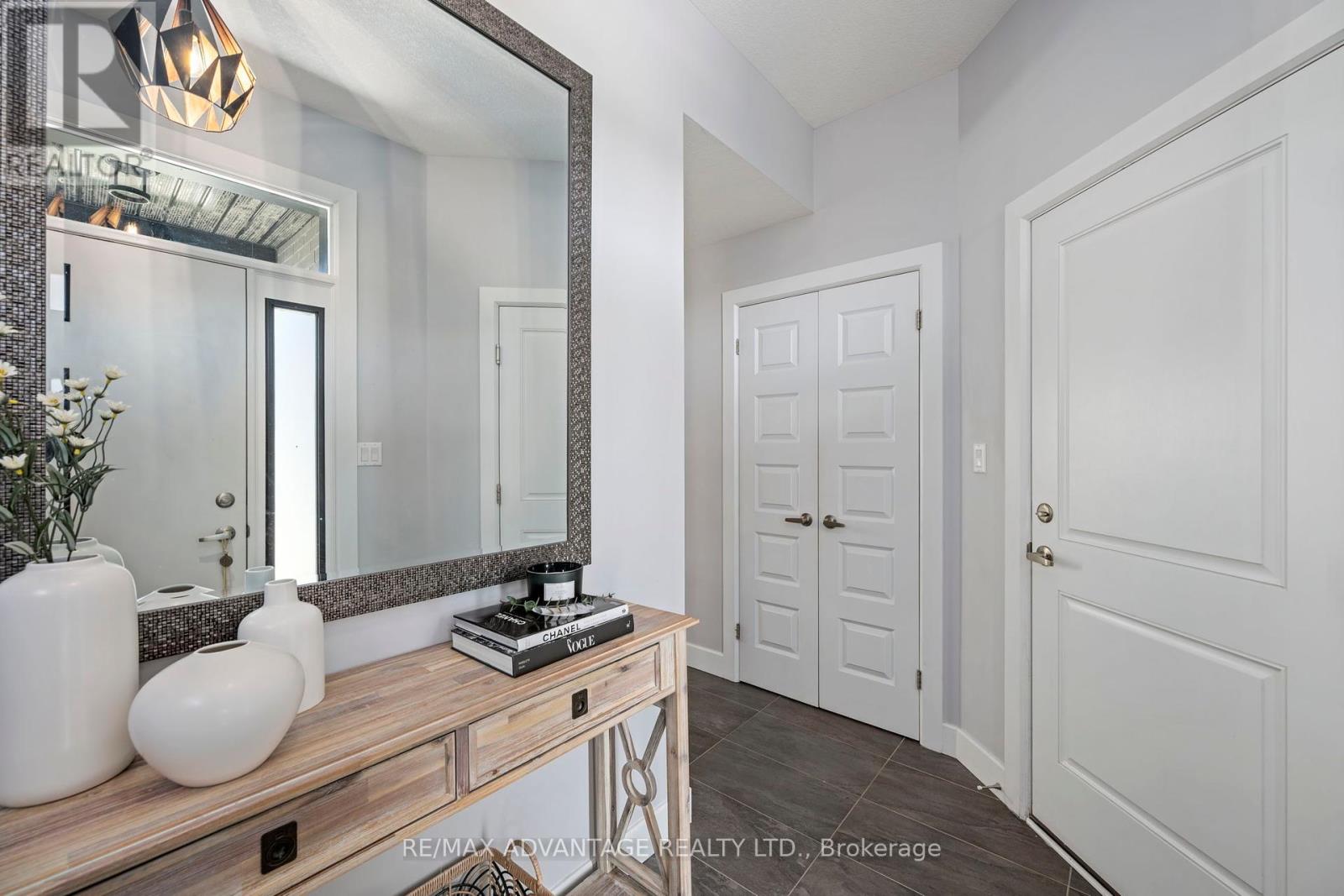 380 Tansbury Street, London North, Ontario  N6G 0R6 - Photo 4 - X12319076