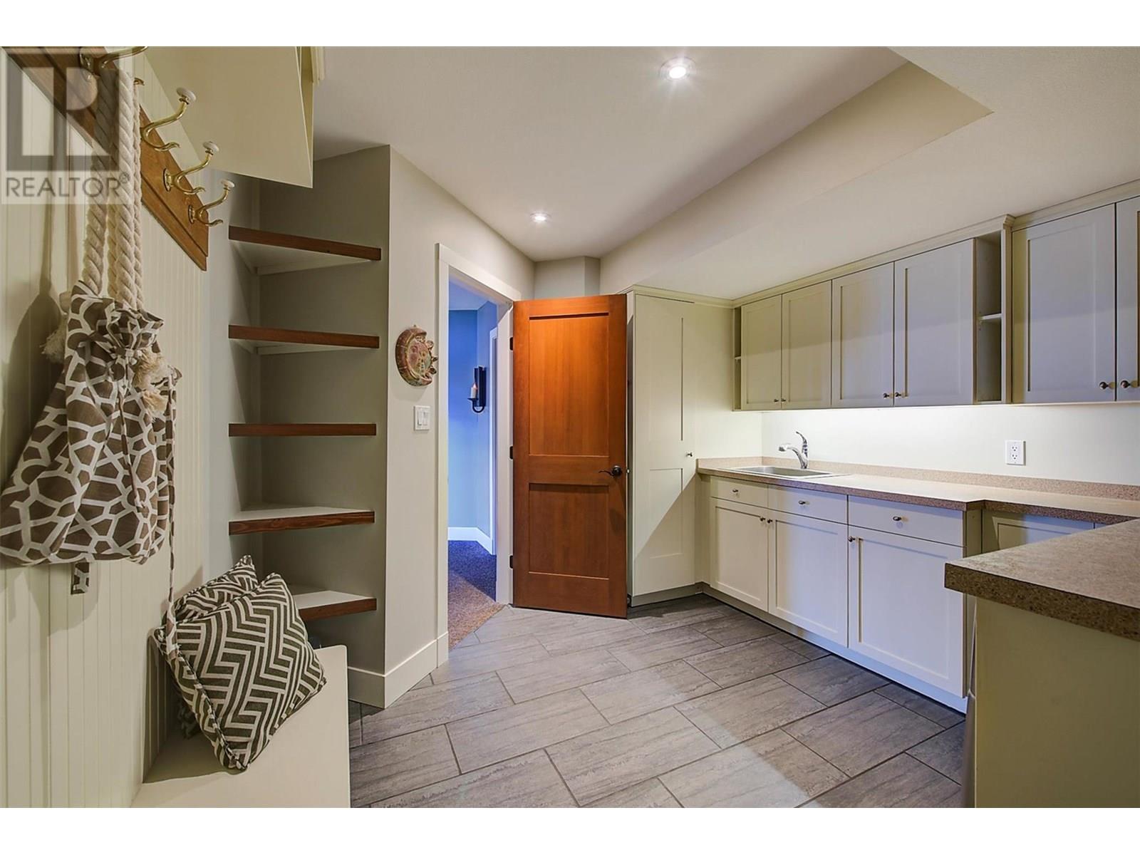 5824 Columbia Avenue Peachland Photo 25 5824 Columbia Avenue Peachland Photo 25