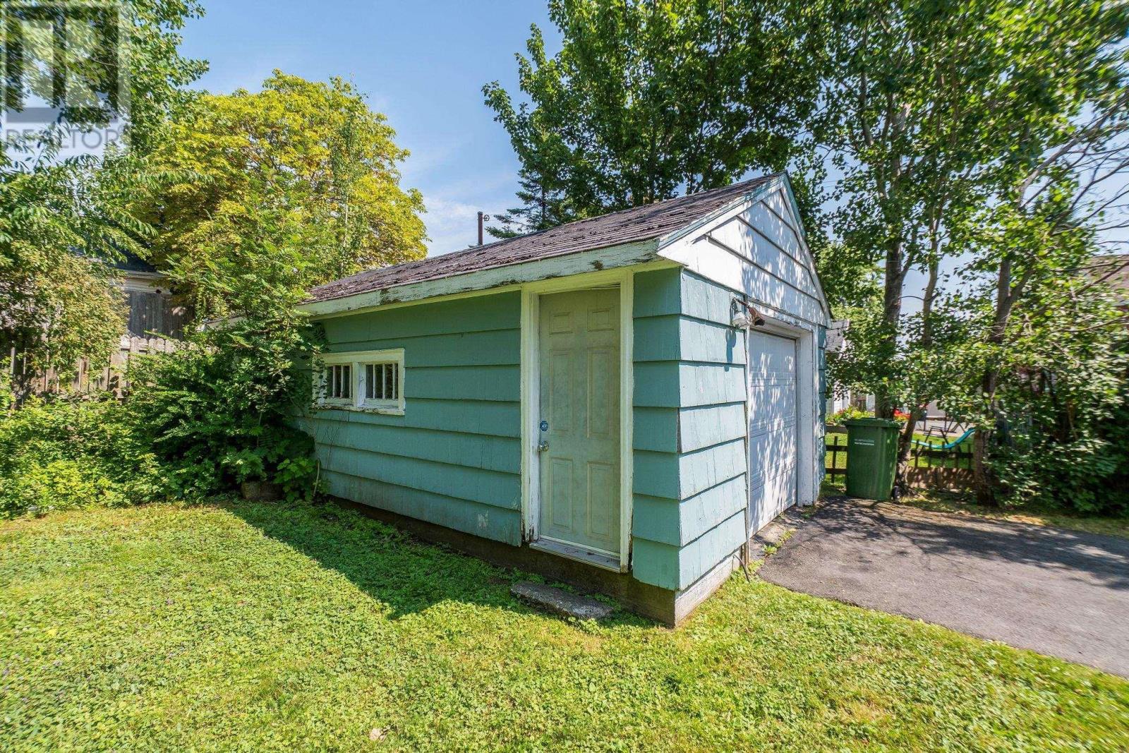 Property at 13 Convoy Avenue image 3