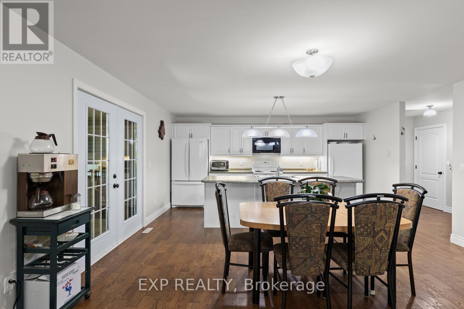 139 John Street, Zorra, Ontario  N0J 1J0 - Photo 11 - X12320008