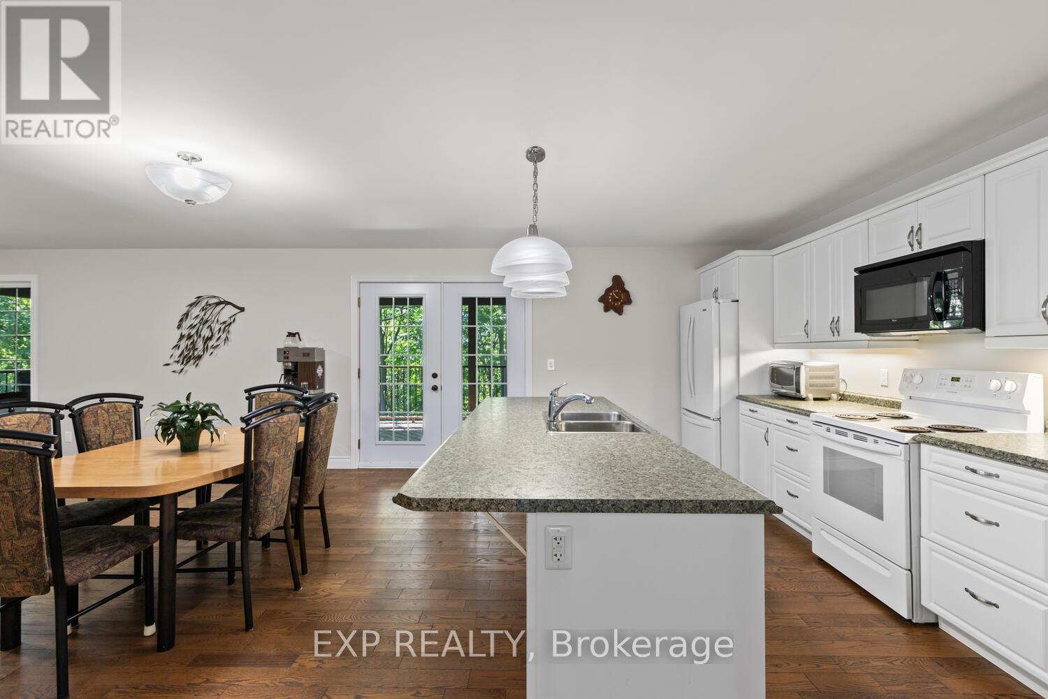 139 John Street, Zorra, Ontario  N0J 1J0 - Photo 6 - X12320008