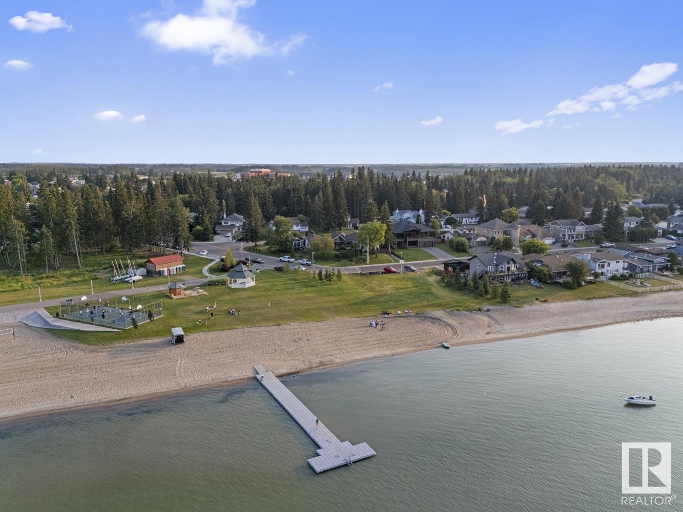 203 PINE AV, Cold Lake, Alberta