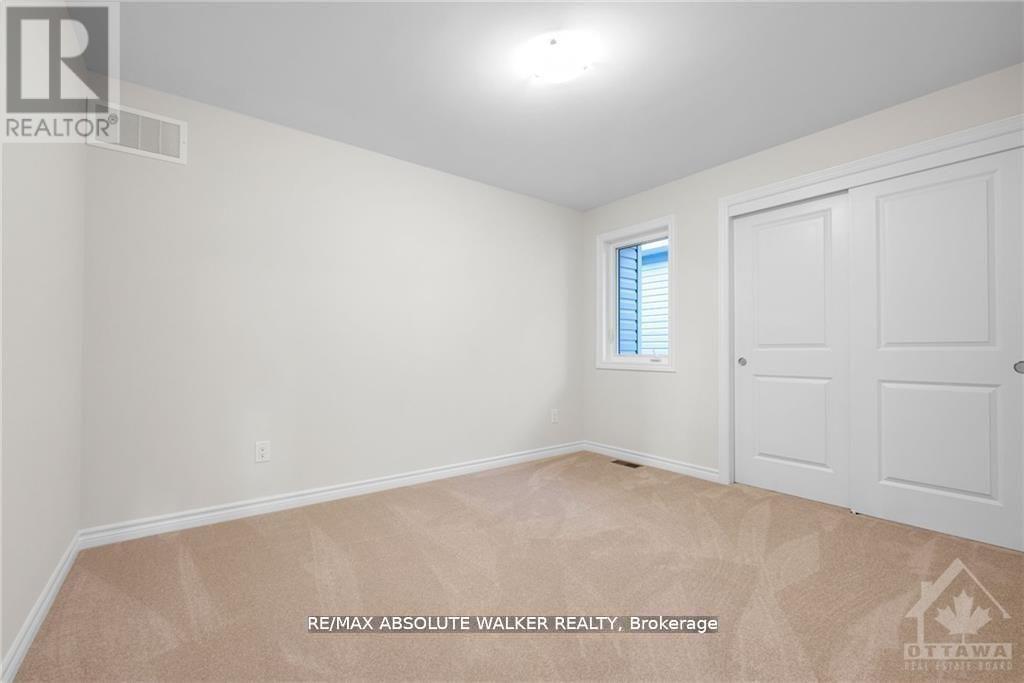 702 Du Rivage Street, Clarence-Rockland, Ontario  K4K 0K1 - Photo 21 - X12320030