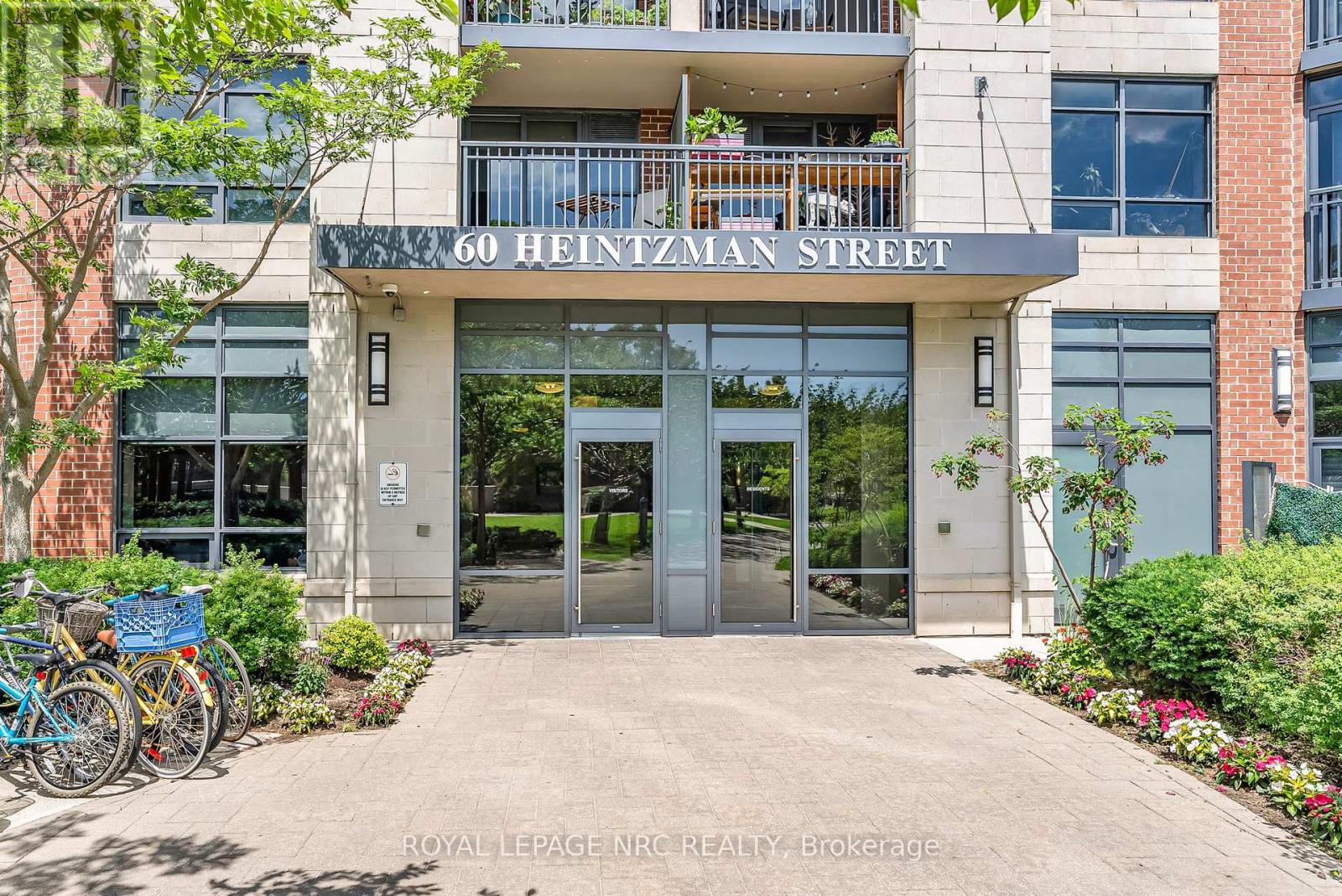 933 - 60 Heintzman Street, Toronto (Junction Area), Ontario  M6P 5A1 - Photo 4 - W12319973