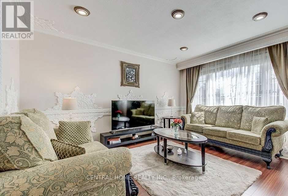 222 Dunview Avenue, Toronto, Ontario  M2N 4J1 - Photo 9 - C12319884