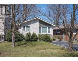 222 DUNVIEW AVENUE, Toronto, Ontario