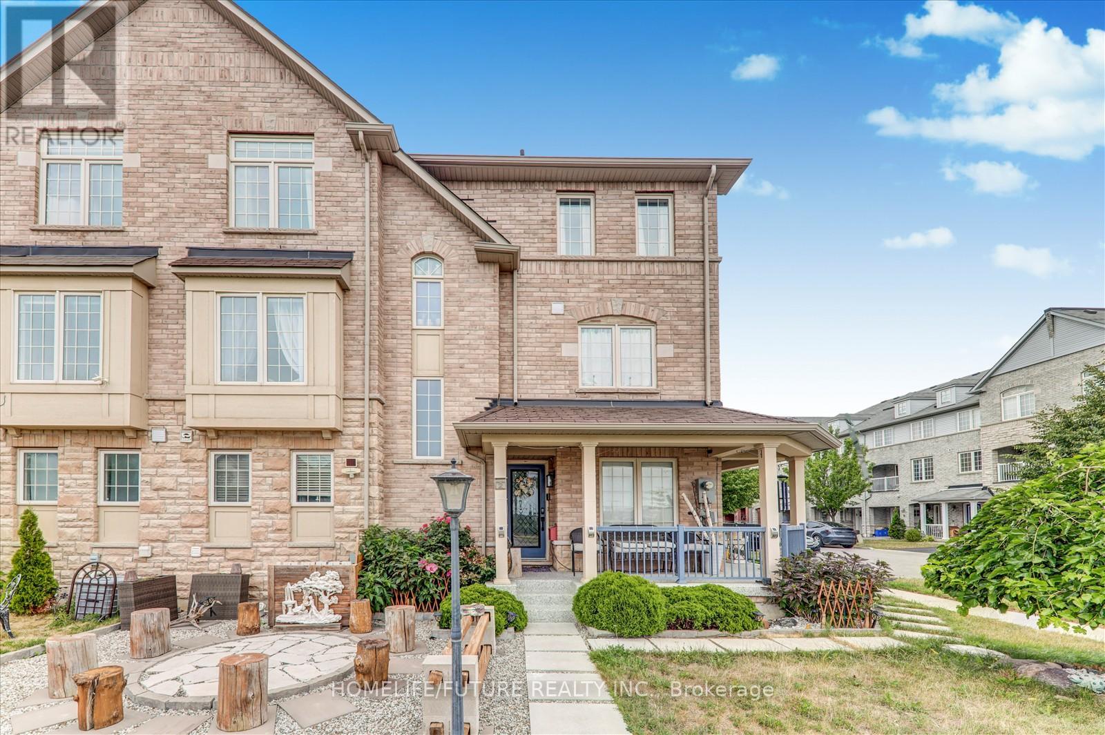 Property at 2 CLOWES STREET image 1