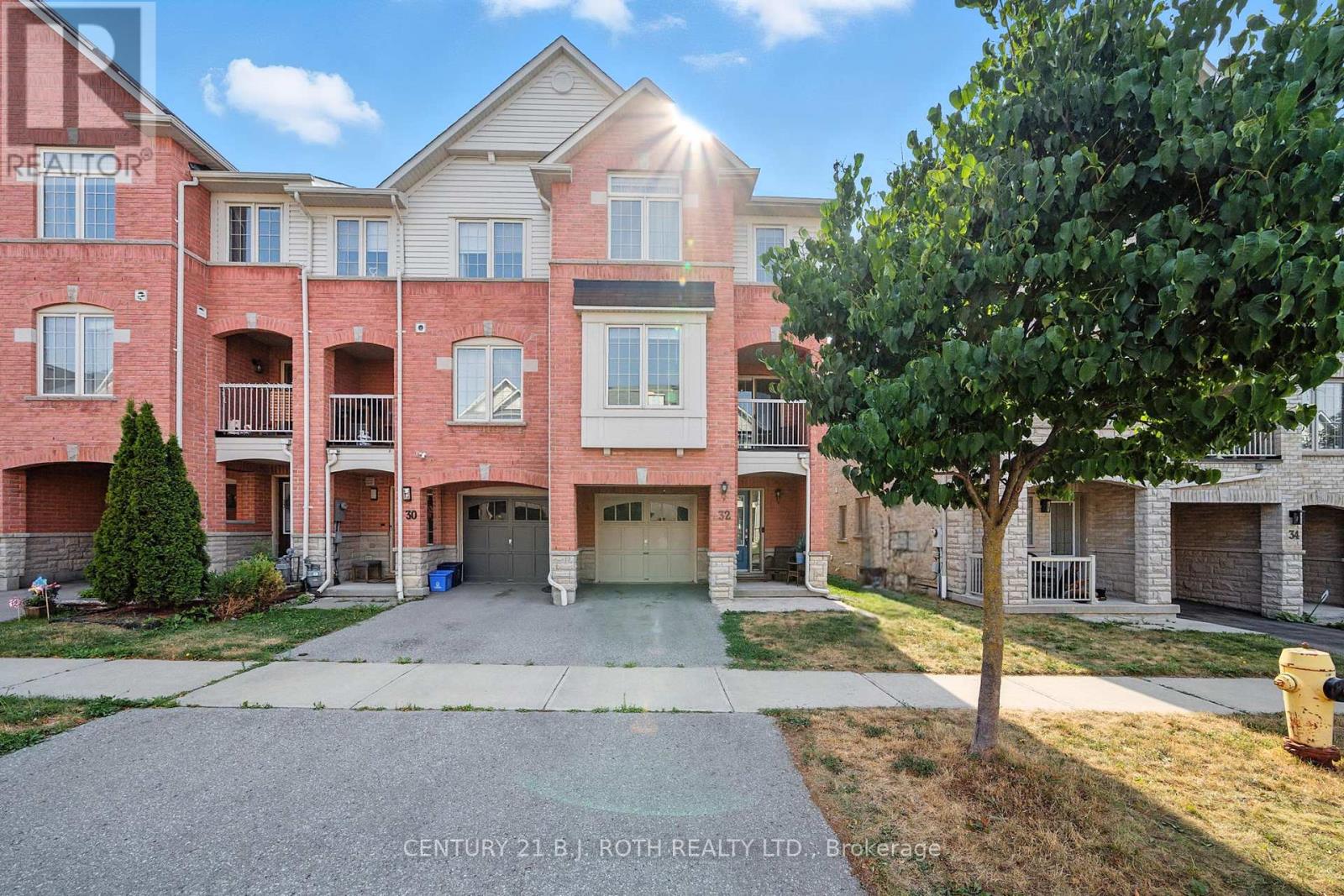 Property at 32 LINNELL STREET image 1