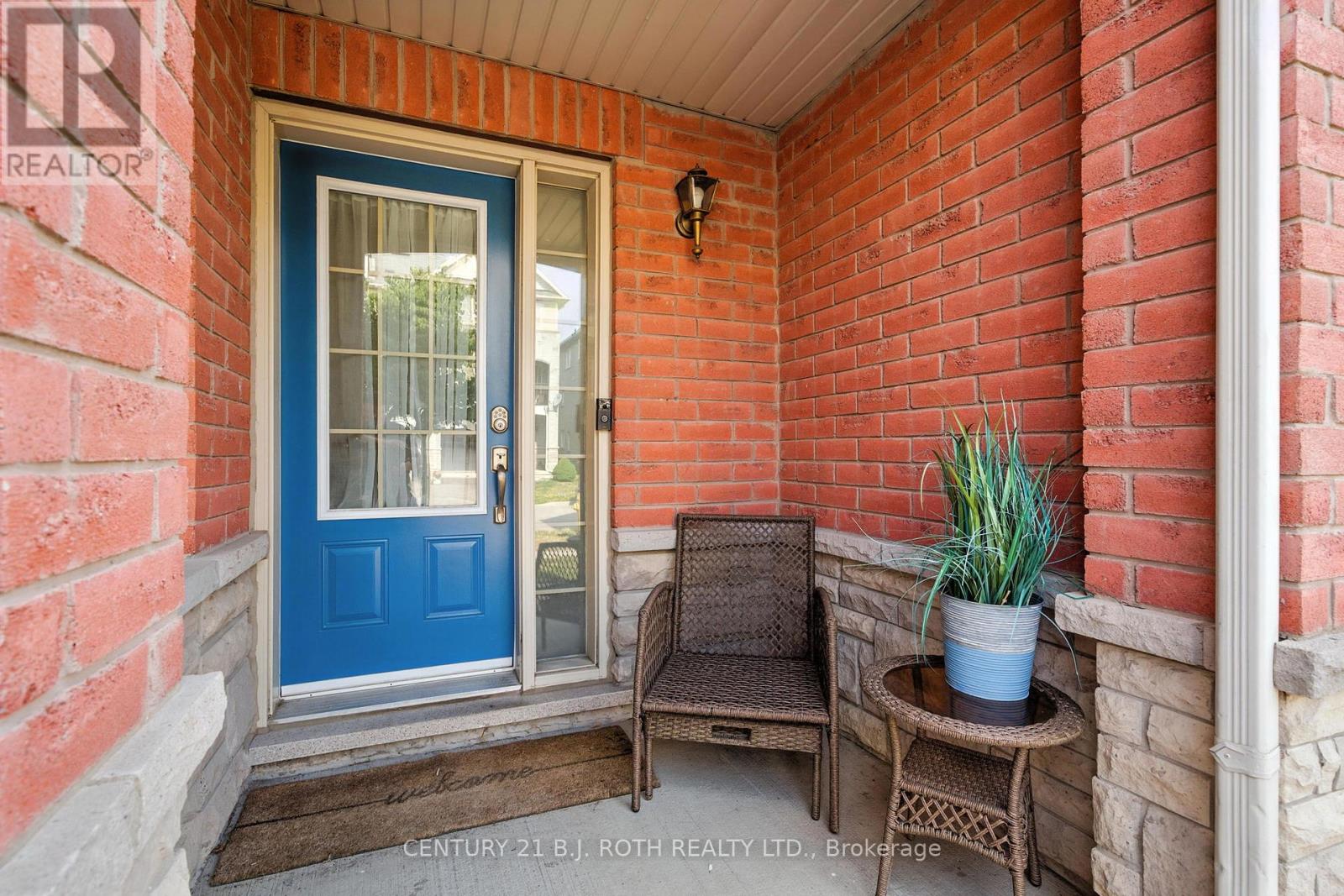 Property at 32 LINNELL STREET image 2