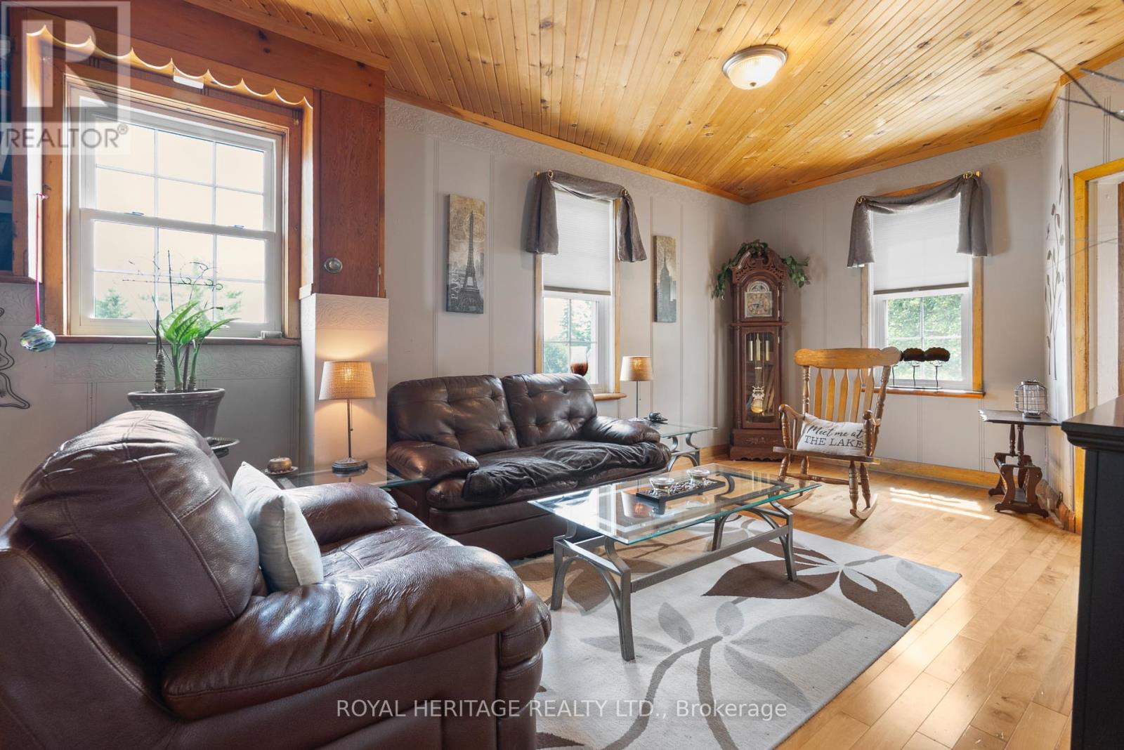 1984 Sturgeon Road, Kawartha Lakes (Verulam), Ontario  K0M 1L0 - Photo 15 - X12320005