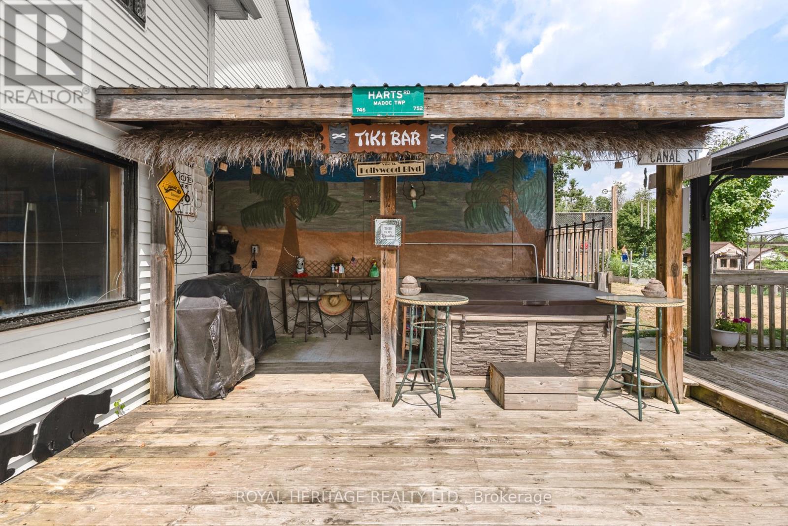 1984 Sturgeon Road, Kawartha Lakes (Verulam), Ontario  K0M 1L0 - Photo 33 - X12320005