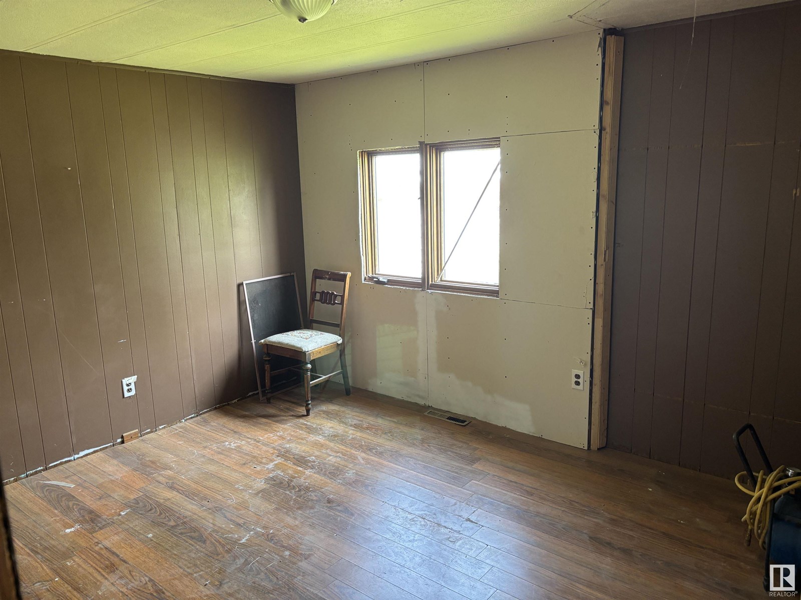 5004 49 St, Dewberry, Alberta  T0B 1G0 - Photo 11 - E4450790