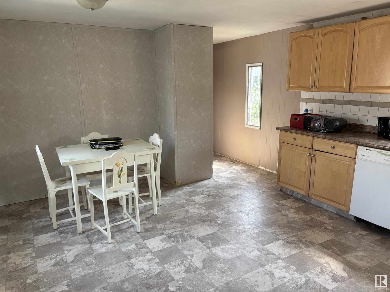5004 49 St, Dewberry, Alberta  T0B 1G0 - Photo 4 - E4450790