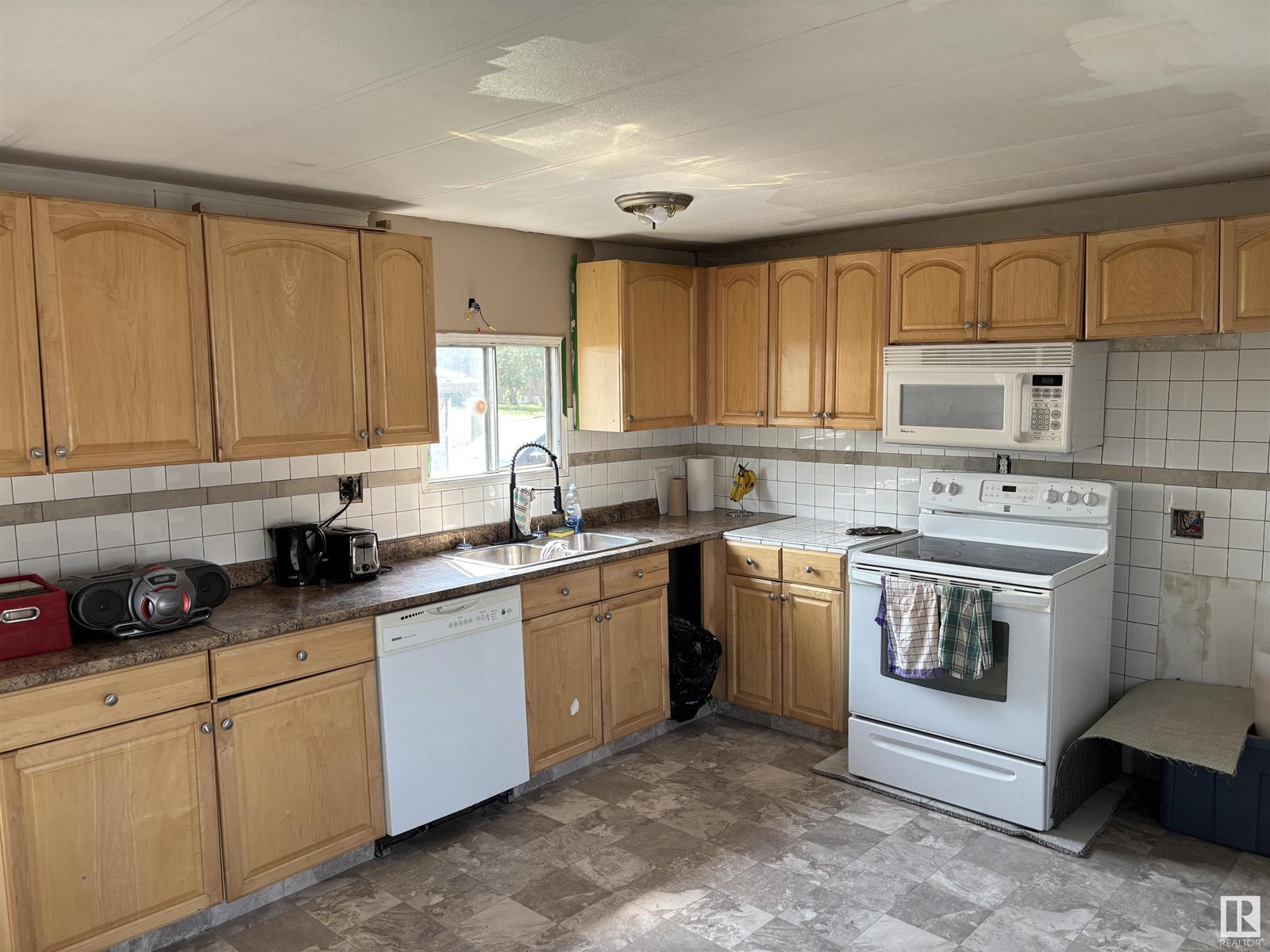 5004 49 St, Dewberry, Alberta  T0B 1G0 - Photo 3 - E4450790