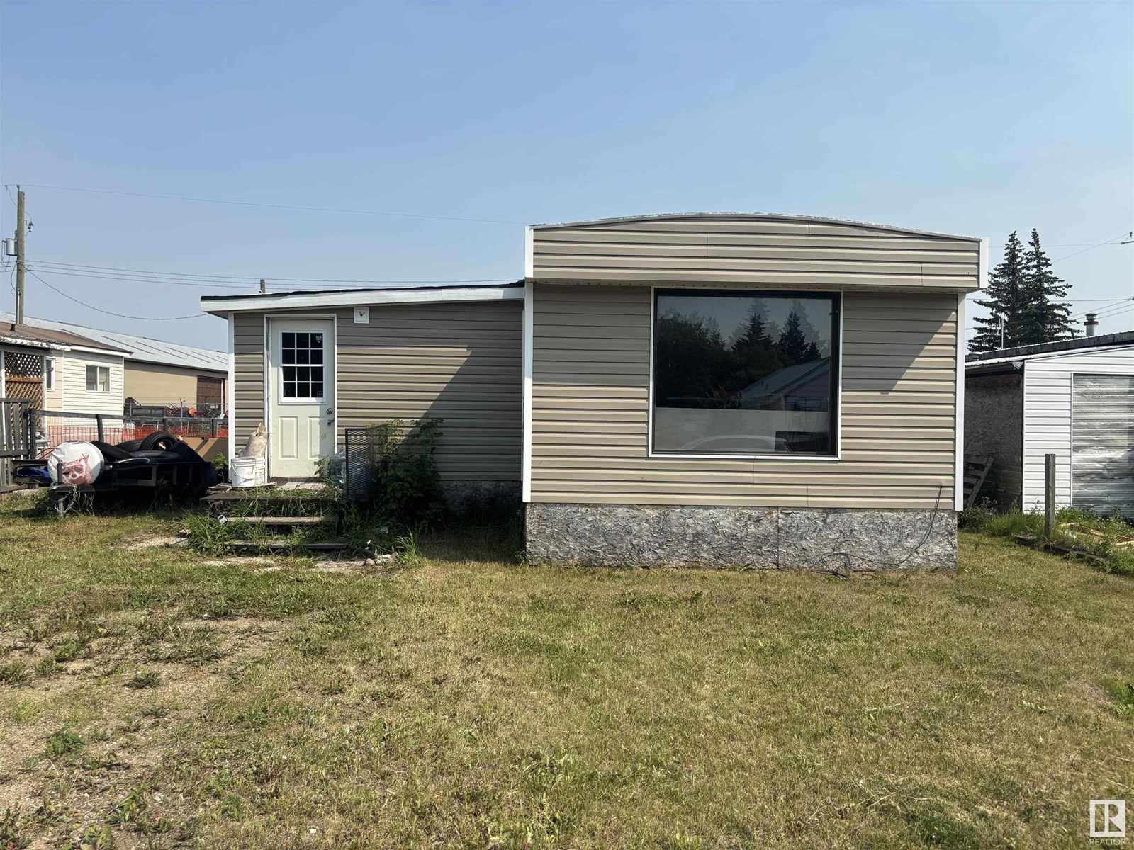 5004 49 ST, Dewberry, Alberta