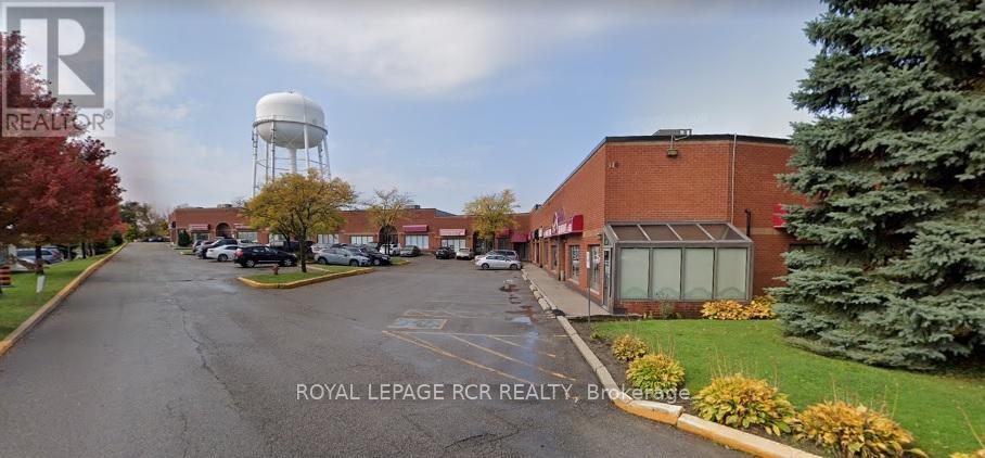 17 - 110 PONY DRIVE, Newmarket, Ontario