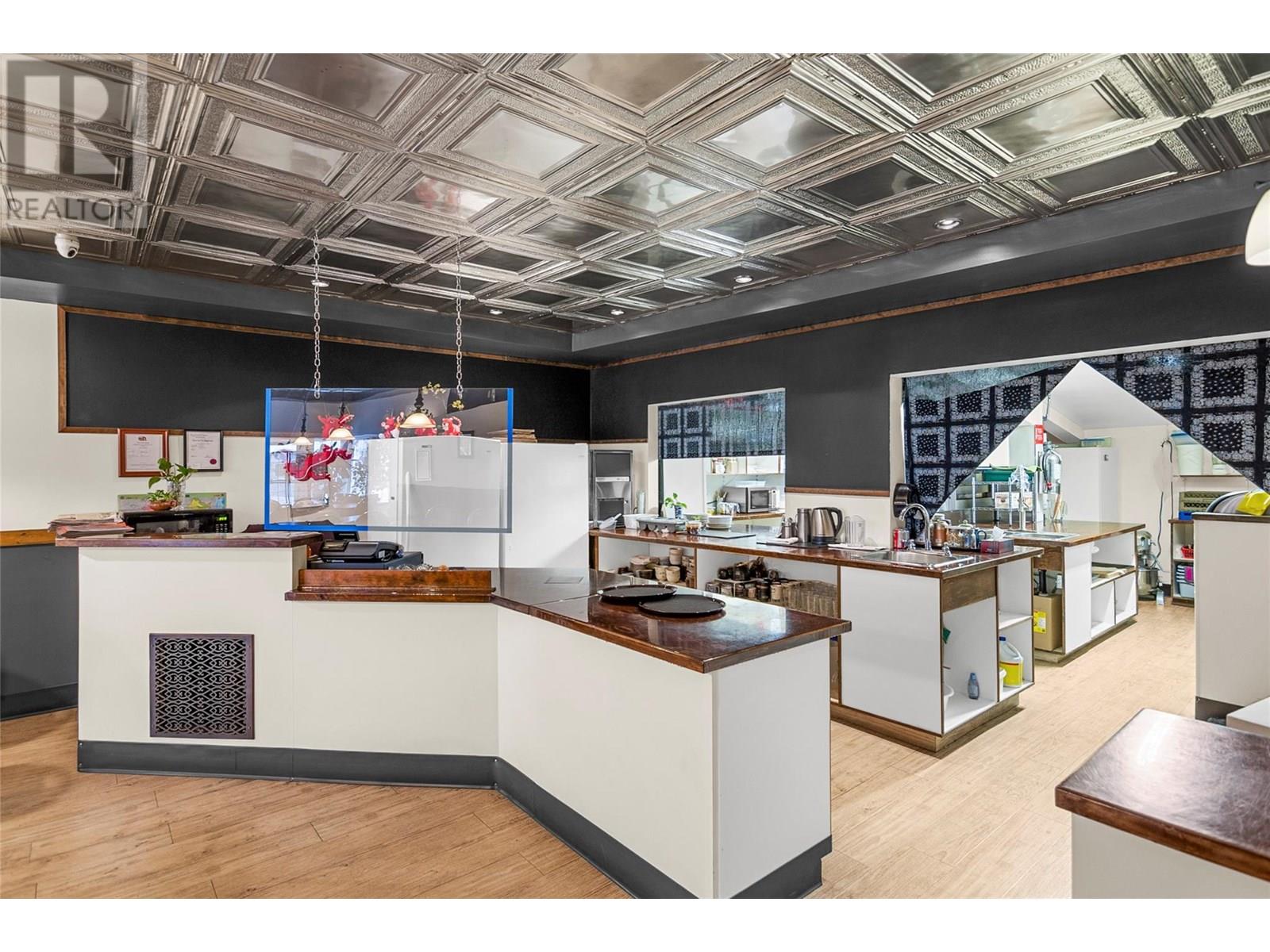 304 First Street W, Revelstoke, British Columbia  V0E 2S0 - Photo 24 - 10357983