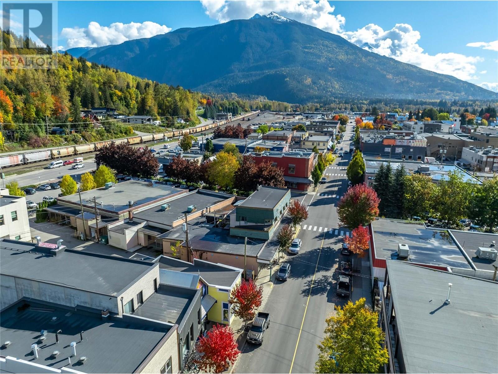 302 First Street W, Revelstoke, British Columbia  V0E 2S0 - Photo 30 - 10357994