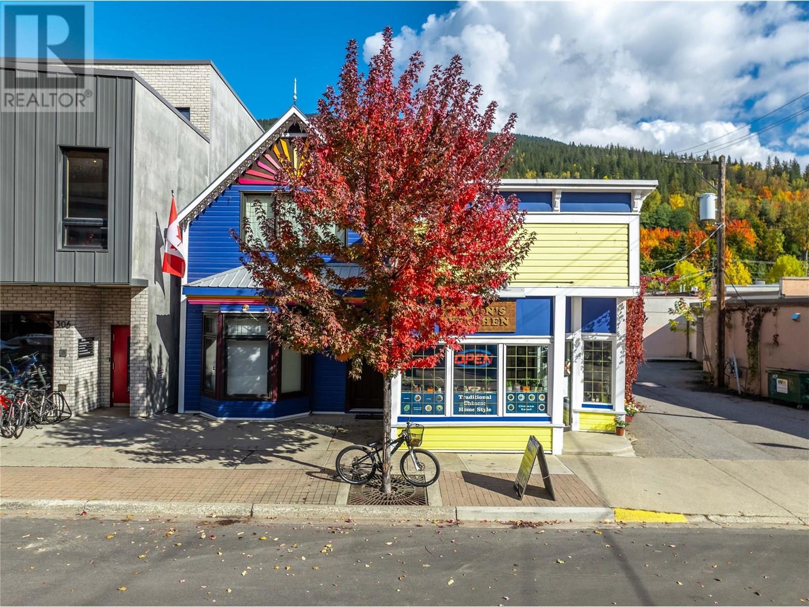 302 First Street W, Revelstoke, British Columbia  V0E 2S0 - Photo 2 - 10357994