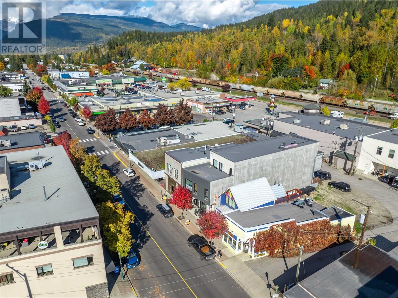 302 First Street W, Revelstoke, British Columbia  V0E 2S0 - Photo 32 - 10357994
