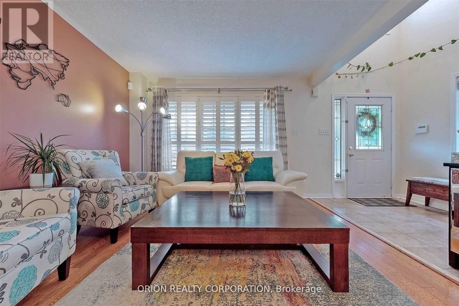 Property at 2321 OAKHAVEN DRIVE image 4