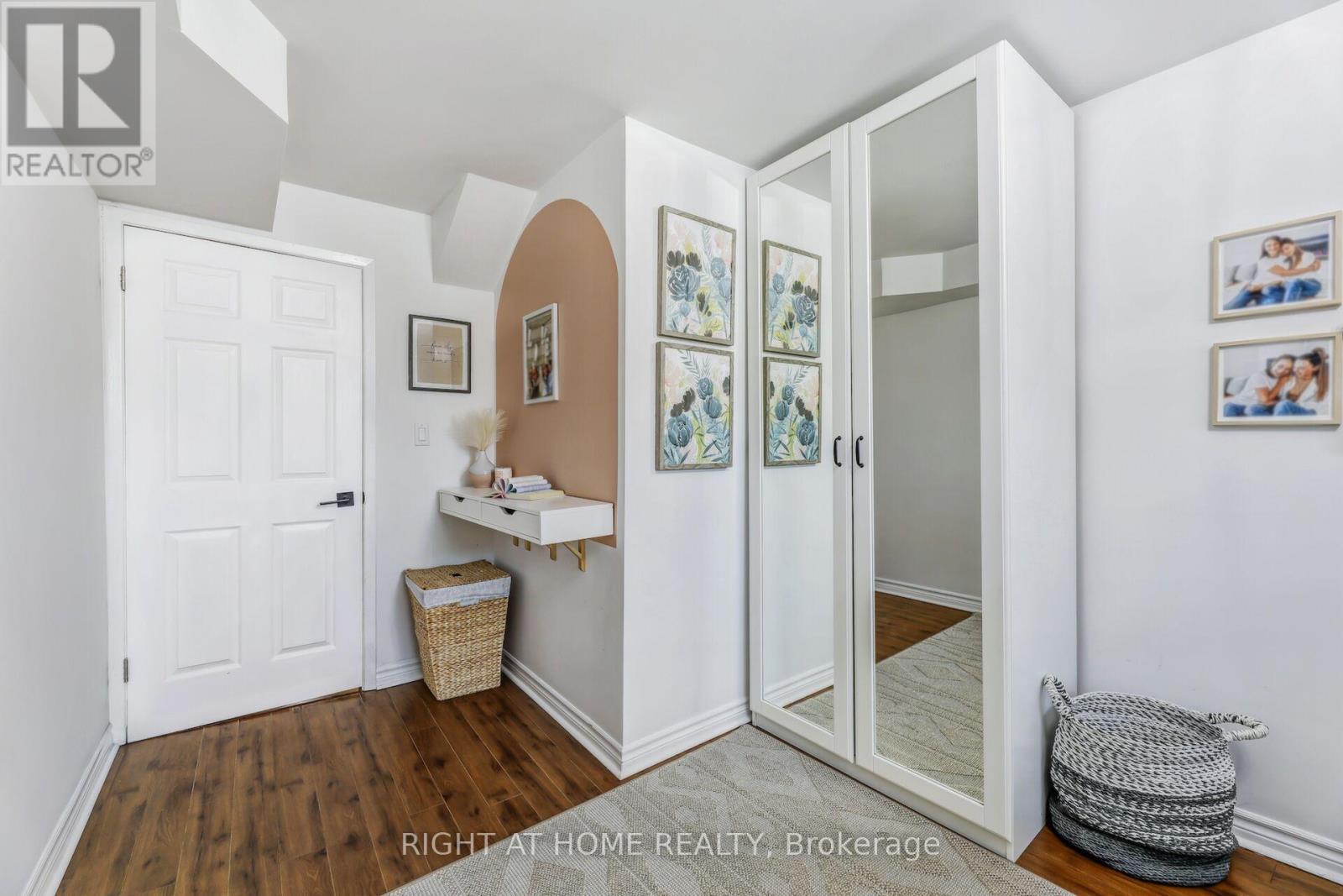 2837 Kingsberry Crescent, Mississauga (Cooksville), Ontario  L5B 2K6 - Photo 21 - W12319890