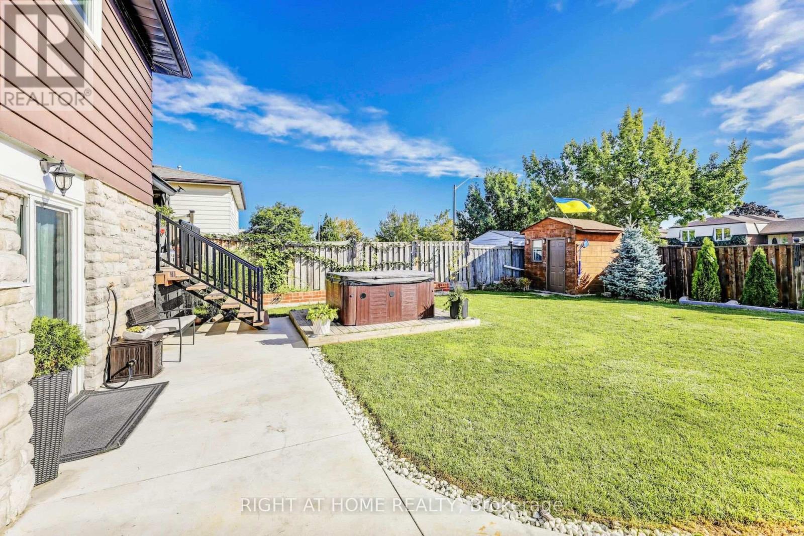 2837 Kingsberry Crescent, Mississauga (Cooksville), Ontario  L5B 2K6 - Photo 33 - W12319890