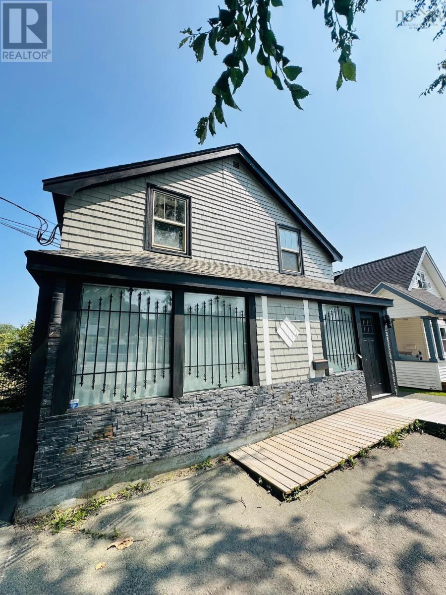 Property at 170 Ochterloney Street image 2