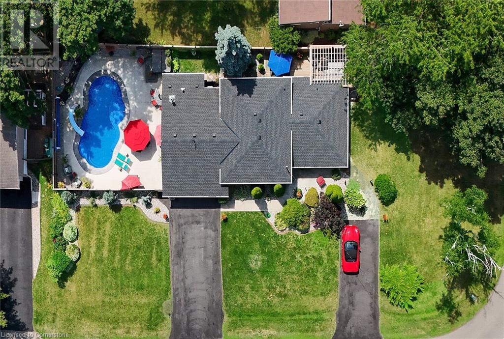 8 BENDAMERE Drive, Grimsby, Ontario
