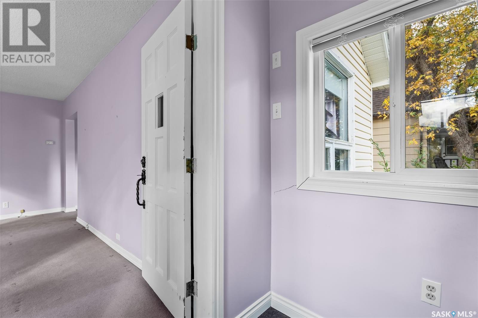 Property at 122 Lillooet STREET E image 3