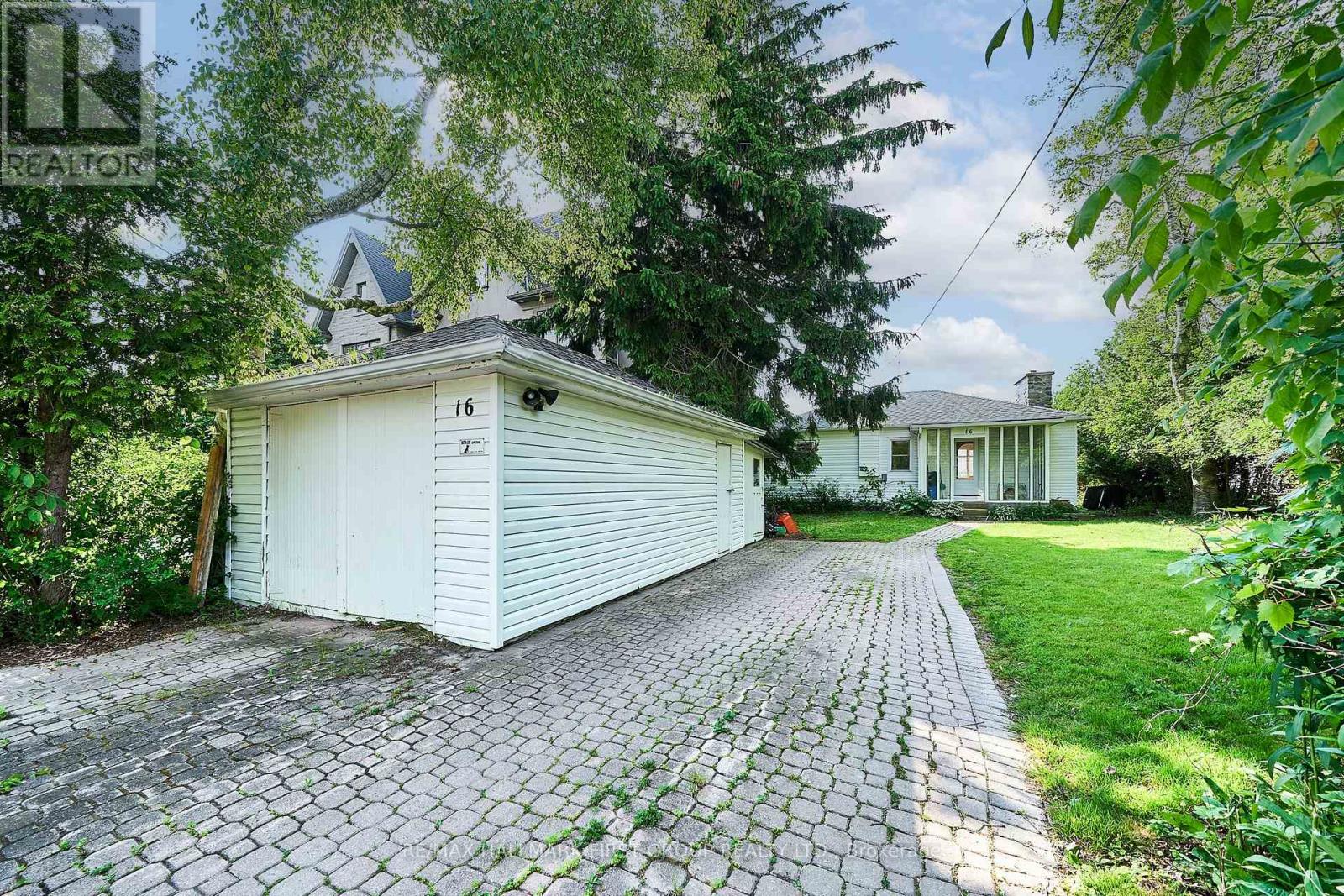 16 Ontoro Boulevard, Ajax, Ontario  L1Z 1X6 - Photo 2 - E12320060