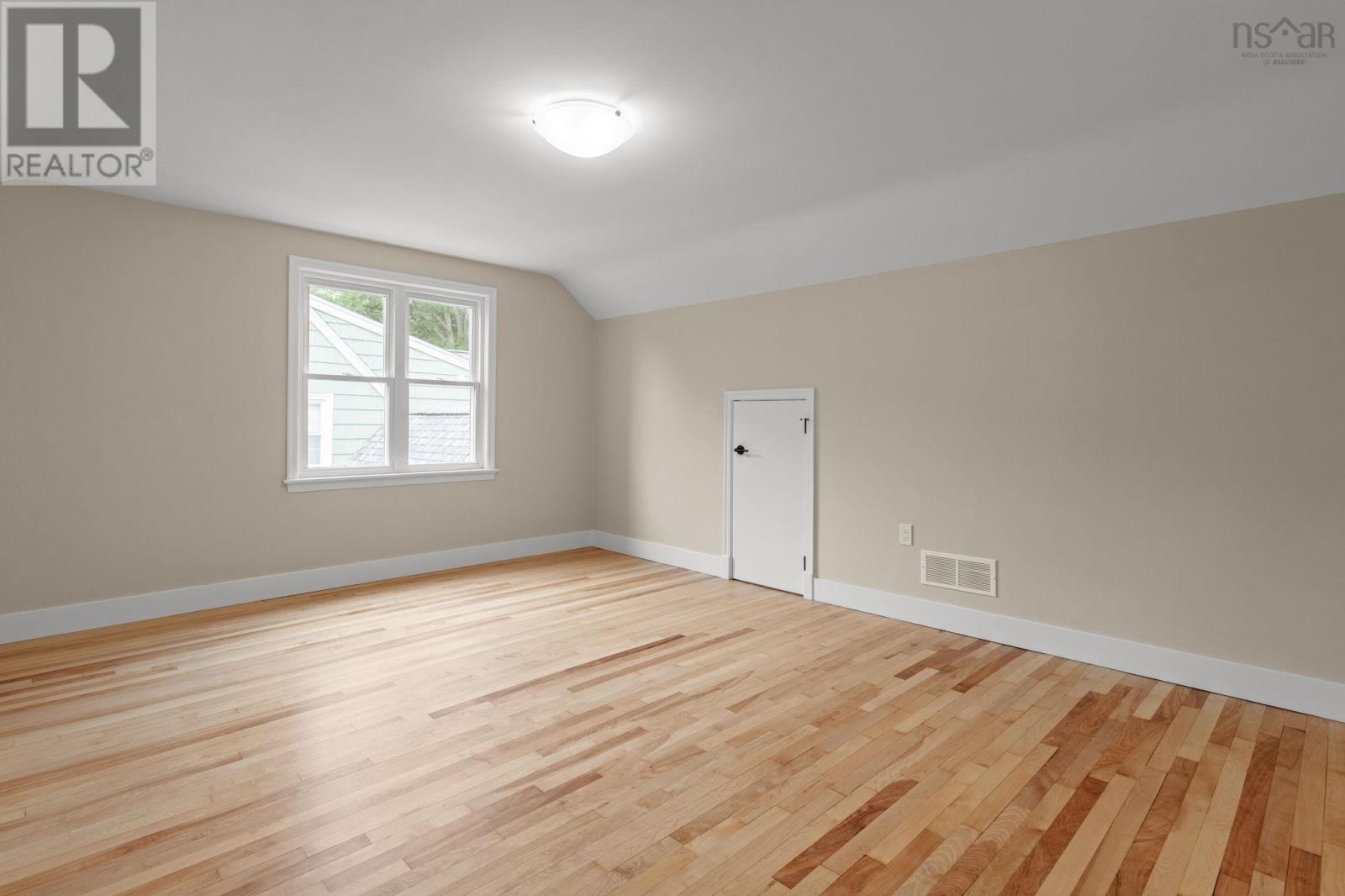 6165 Inglis Street, Halifax, Nova Scotia  B3H 1L6 - Photo 28 - 202519384