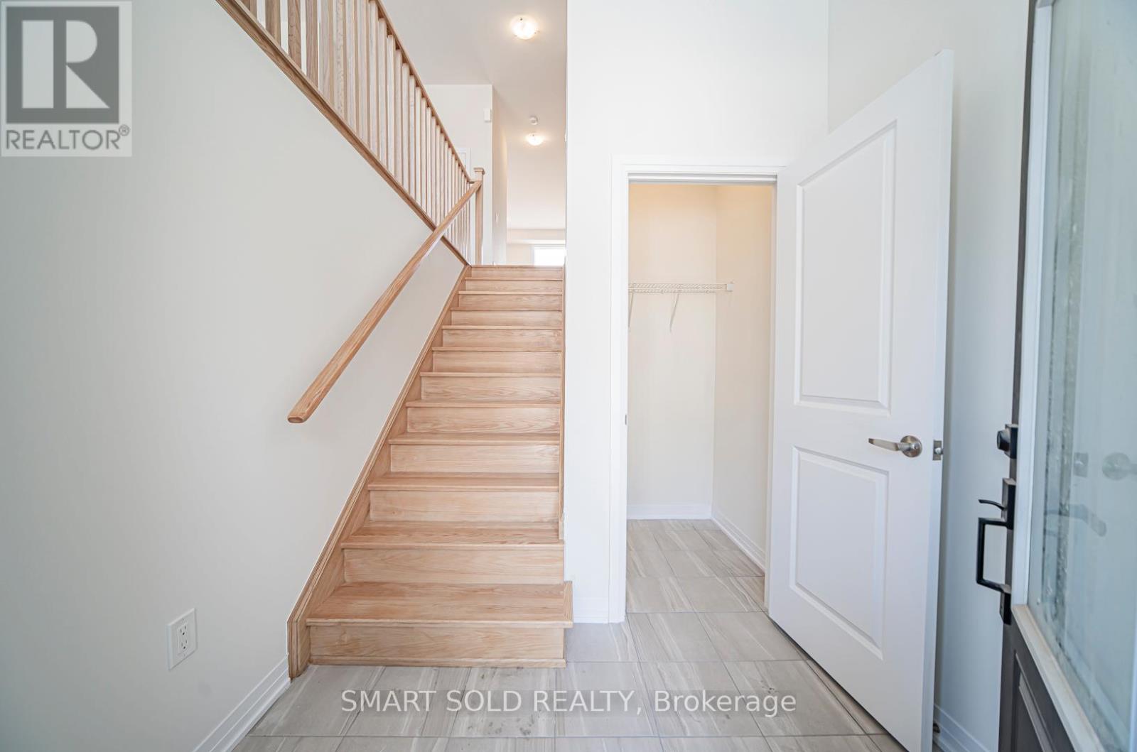 Property at 71 MILLMAN LANE image 2