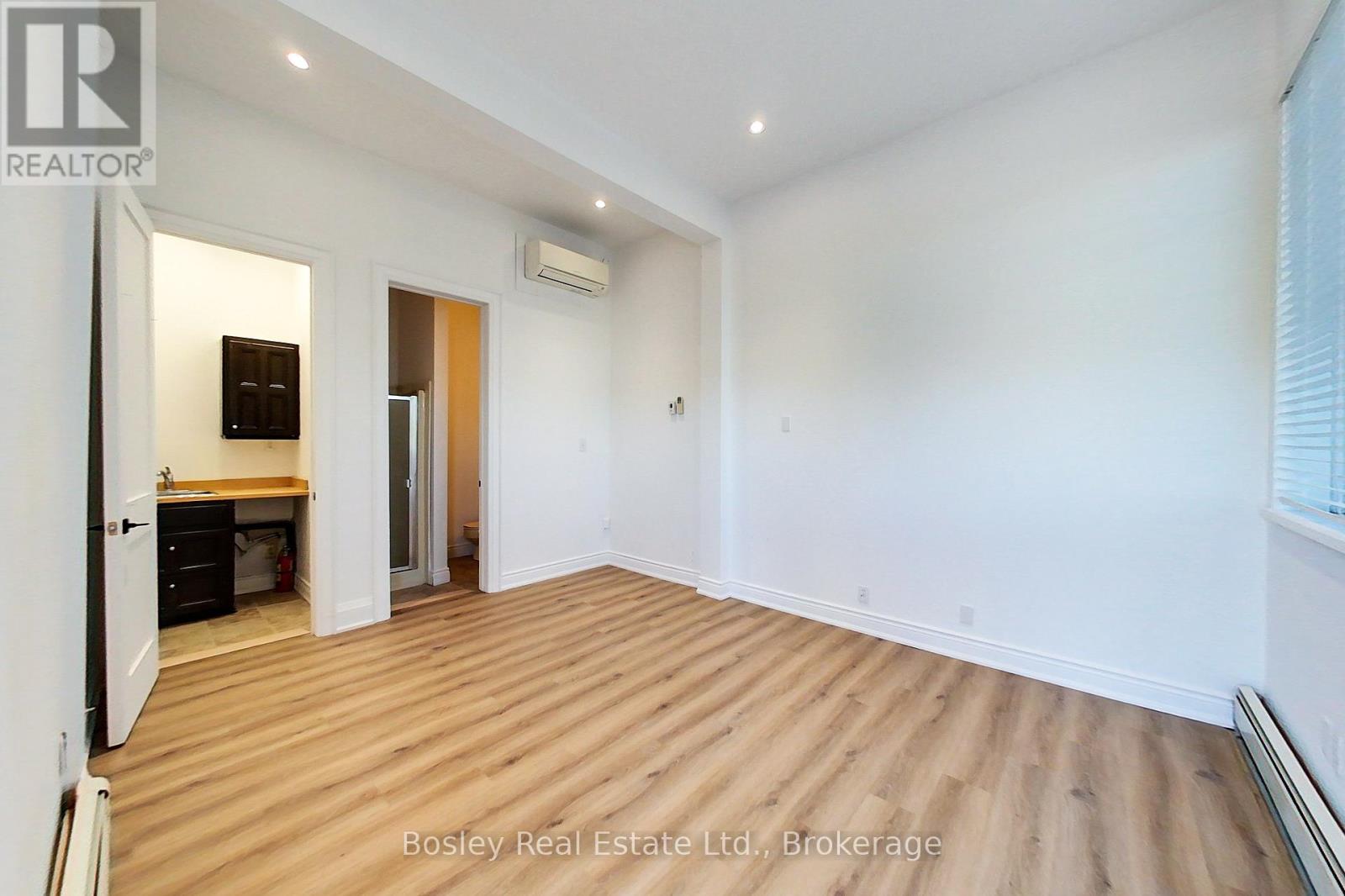 864 Hurontario Street, Collingwood, Ontario  L9Y 0G7 - Photo 10 - S12320128