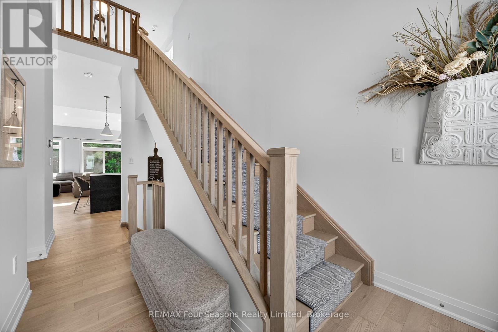 112 Schooners Lane, Blue Mountains, Ontario  N0H 2P0 - Photo 6 - X12320179