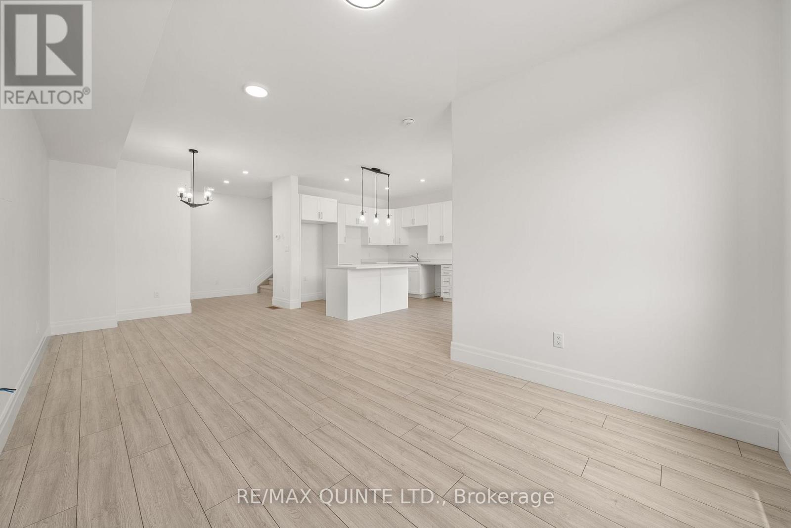 51 Evans Street, Prince Edward County, Ontario  K0K 2T0 - Photo 9 - X12320132