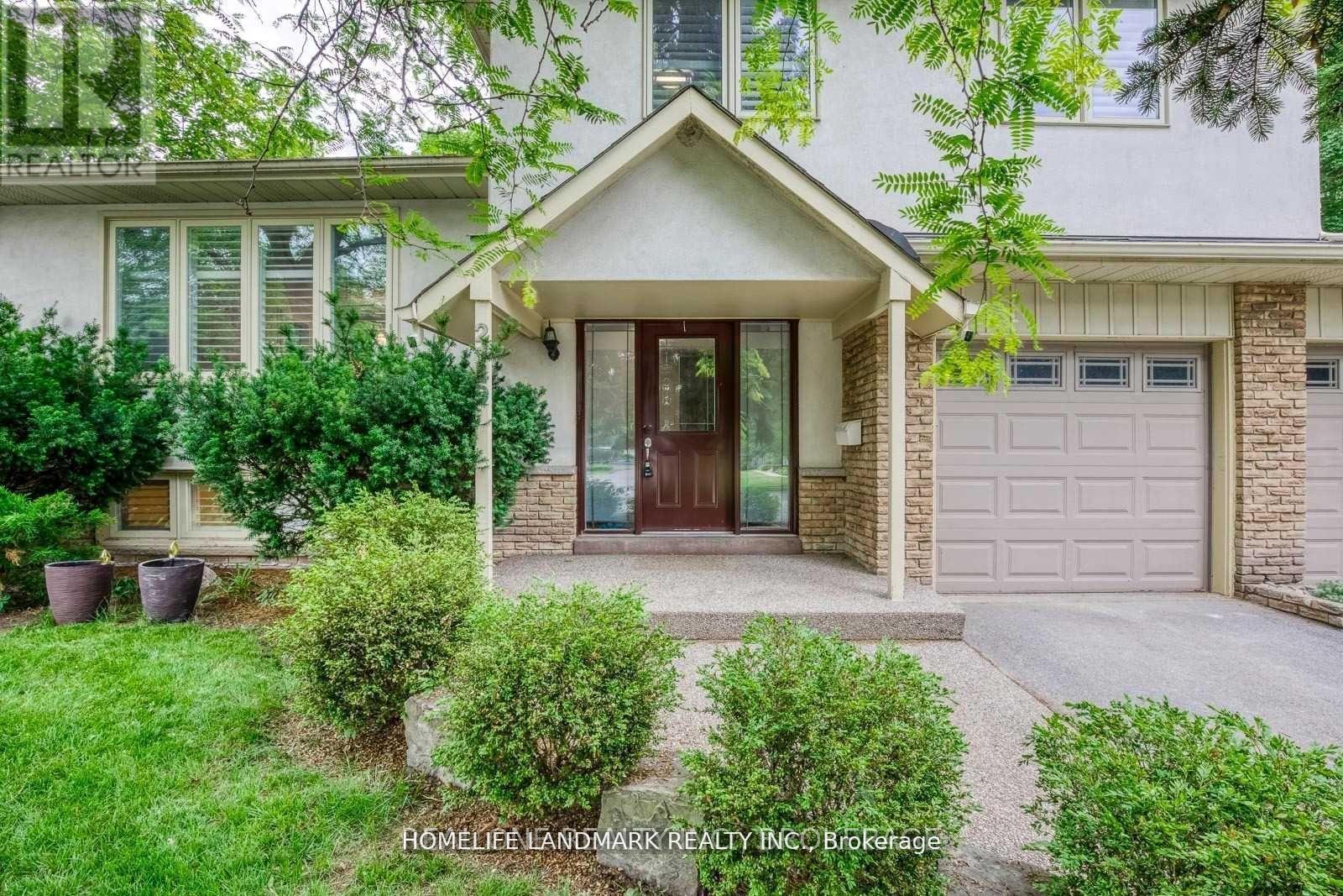 2149 Constance Drive, Oakville, Ontario  L6J 5L2 - Photo 2 - W12319991