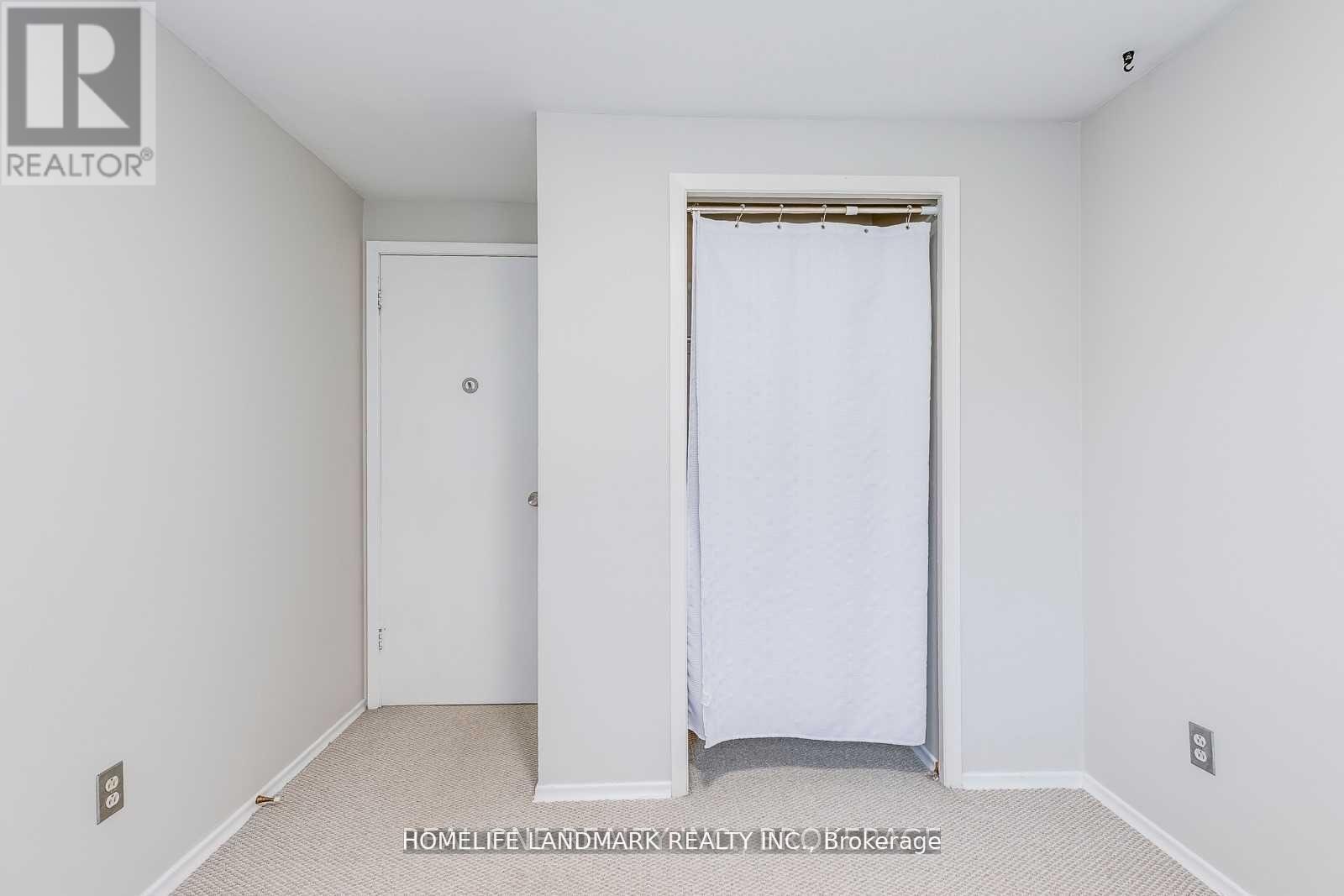 2149 Constance Drive, Oakville, Ontario  L6J 5L2 - Photo 24 - W12319991