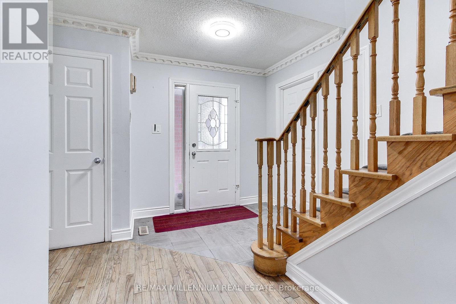 Property at 332 CONESTOGA DRIVE image 4