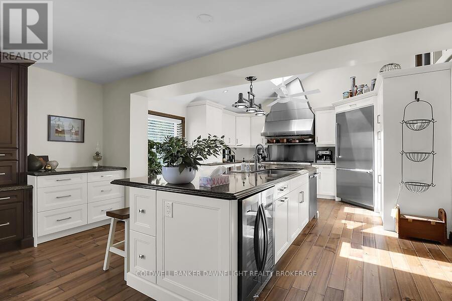 15099 Sixteen Mile Road, Middlesex Centre, Ontario  N0M 1P0 - Photo 11 - X12320193