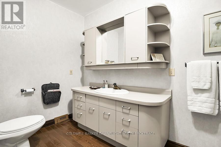 15099 Sixteen Mile Road, Middlesex Centre, Ontario  N0M 1P0 - Photo 36 - X12320193