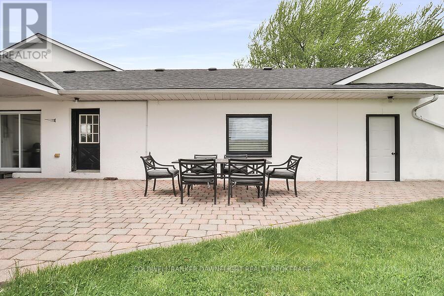 15099 Sixteen Mile Road, Middlesex Centre, Ontario  N0M 1P0 - Photo 40 - X12320193