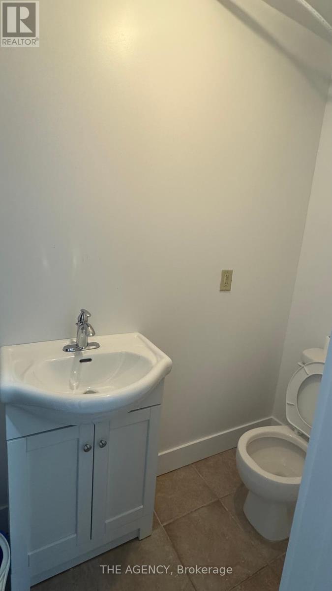 6 - 7171 Goreway Drive, Mississauga, Ontario  L4T 2T5 - Photo 9 - W12320076